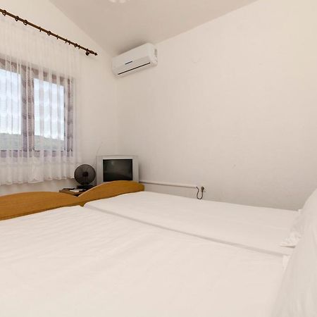 Apartments Mirko Трогир Экстерьер фото